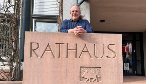 Dr. Nicolà Lutzmann, Fachreferent für Umweltschutz der Stadtverwaltung Eberbach Dr. Nicolà Lutzmann, Fachreferent für Umweltschutz der Stadtverwaltung Eberbach