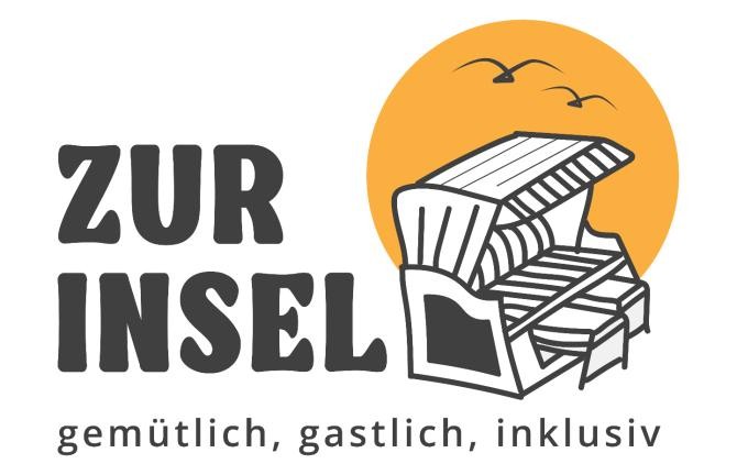Zur Insel - gemütlich, gastlich, inklusiv Das Bild zeigt den Namen ZUR INSEL in Großbuchstaben, daneben ein Strandkorb vor einer gelben Sonne und darunter klein geschrieben das Motto gemütlich, gastlich, inklusiv.